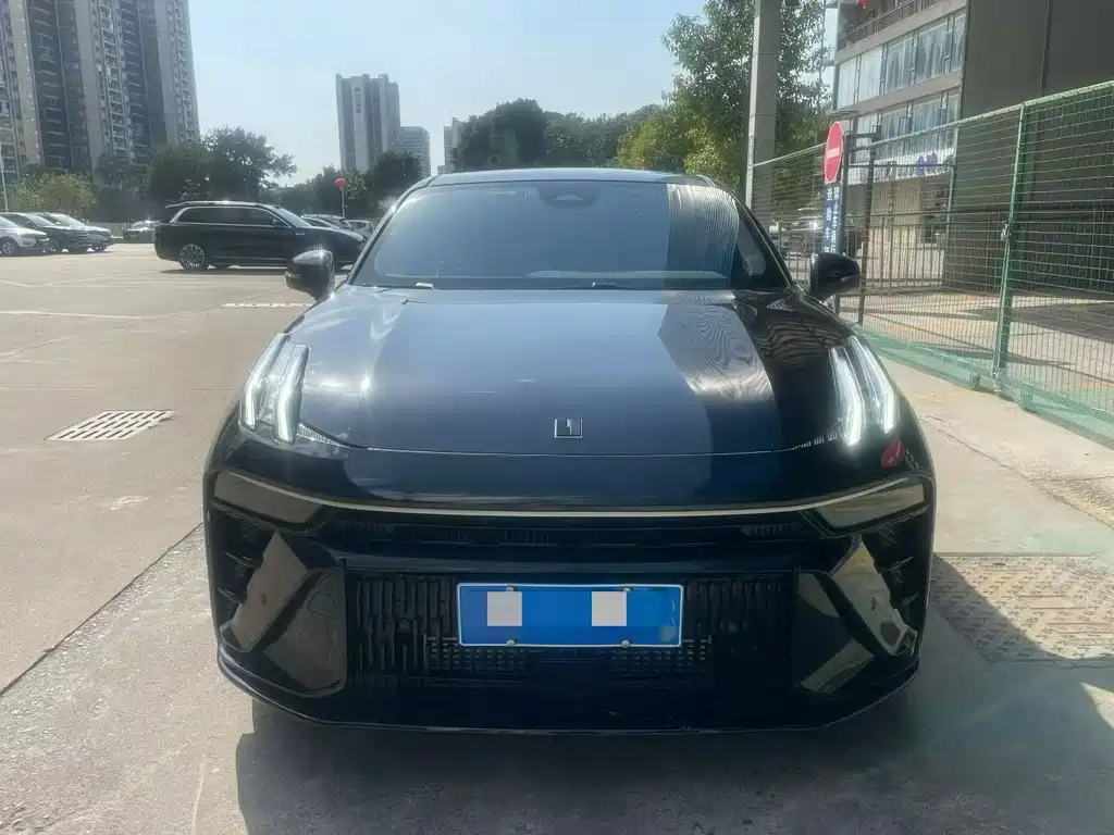 Lynk & Co 03 — миниатюра 2
