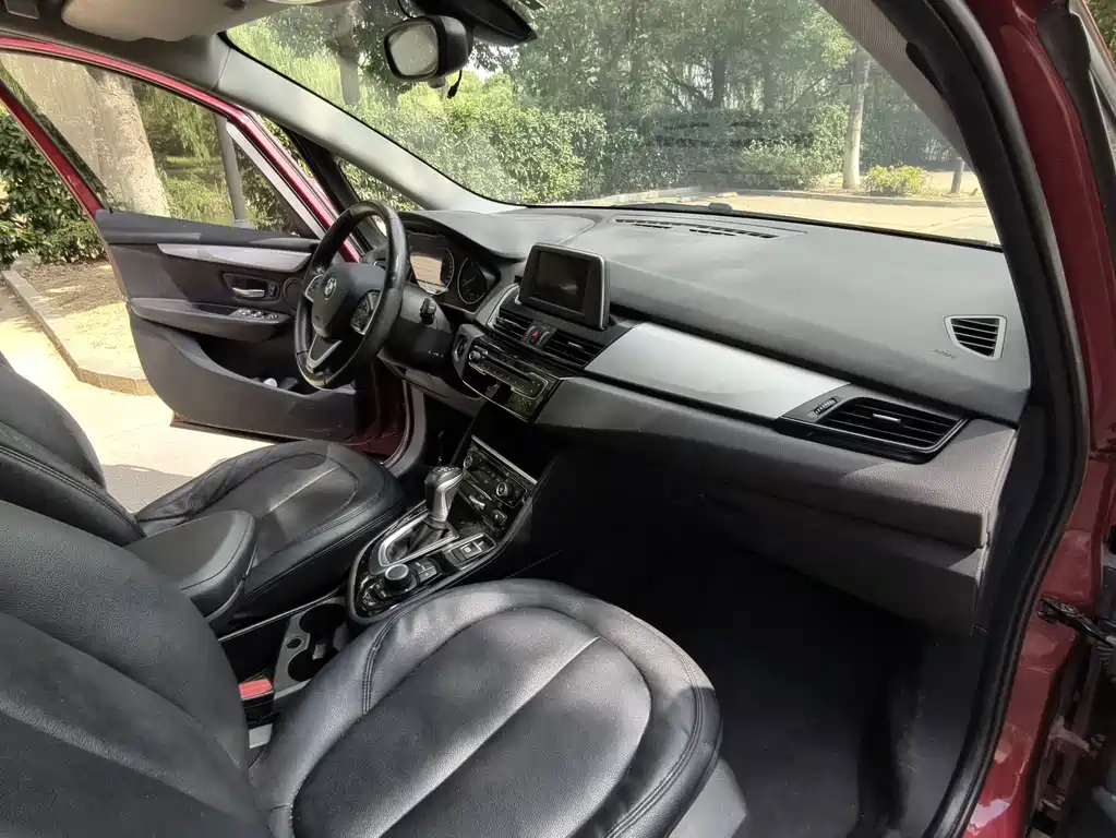 BMW 2 Series Gran Tourer — миниатюра 6