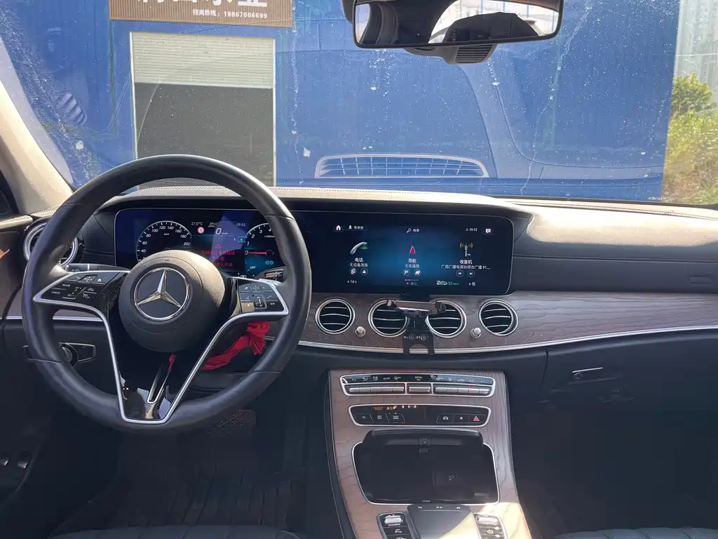 Mercedes-Benz E-Class New Energy — миниатюра 8