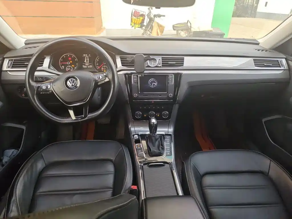 Volkswagen Passat — миниатюра 10