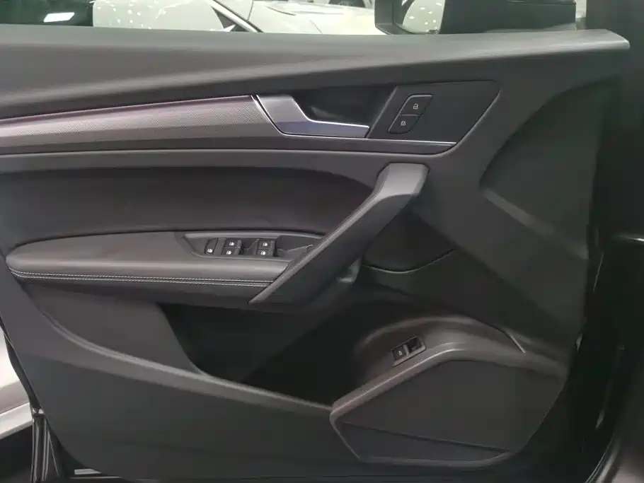 Audi Q5L — миниатюра 7