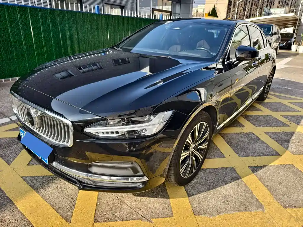 Volvo S90 2022