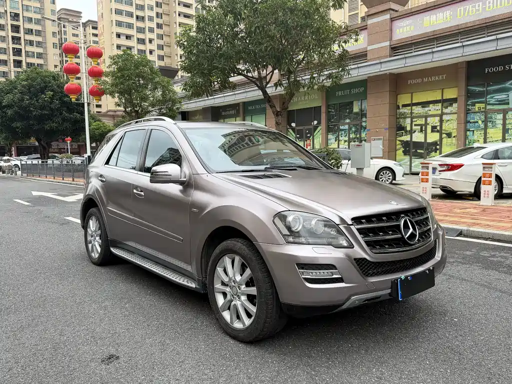Mercedes-Benz M-Class — миниатюра 4