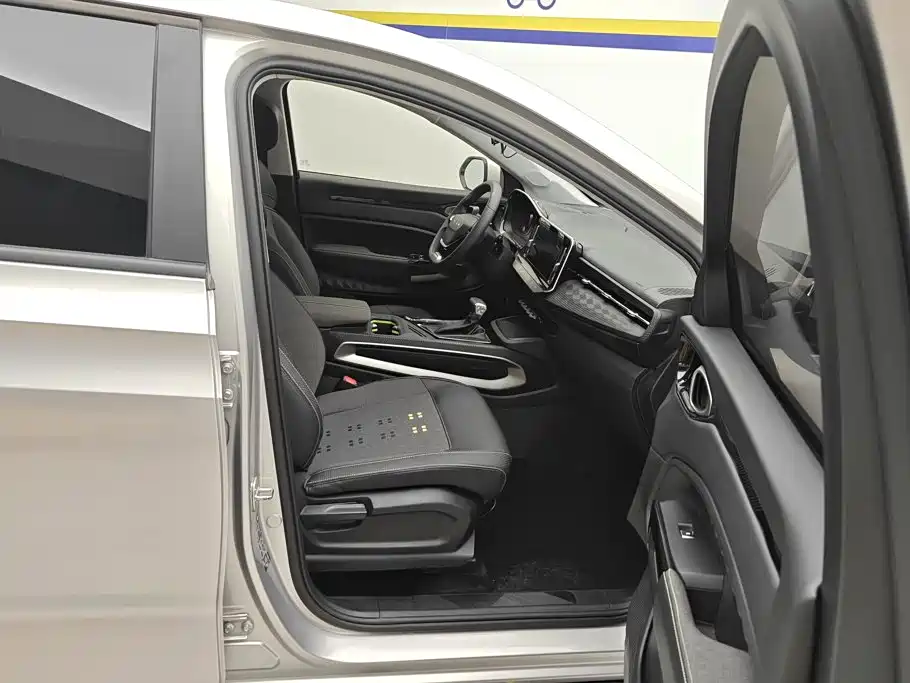 Baojun RM-5 — миниатюра 8