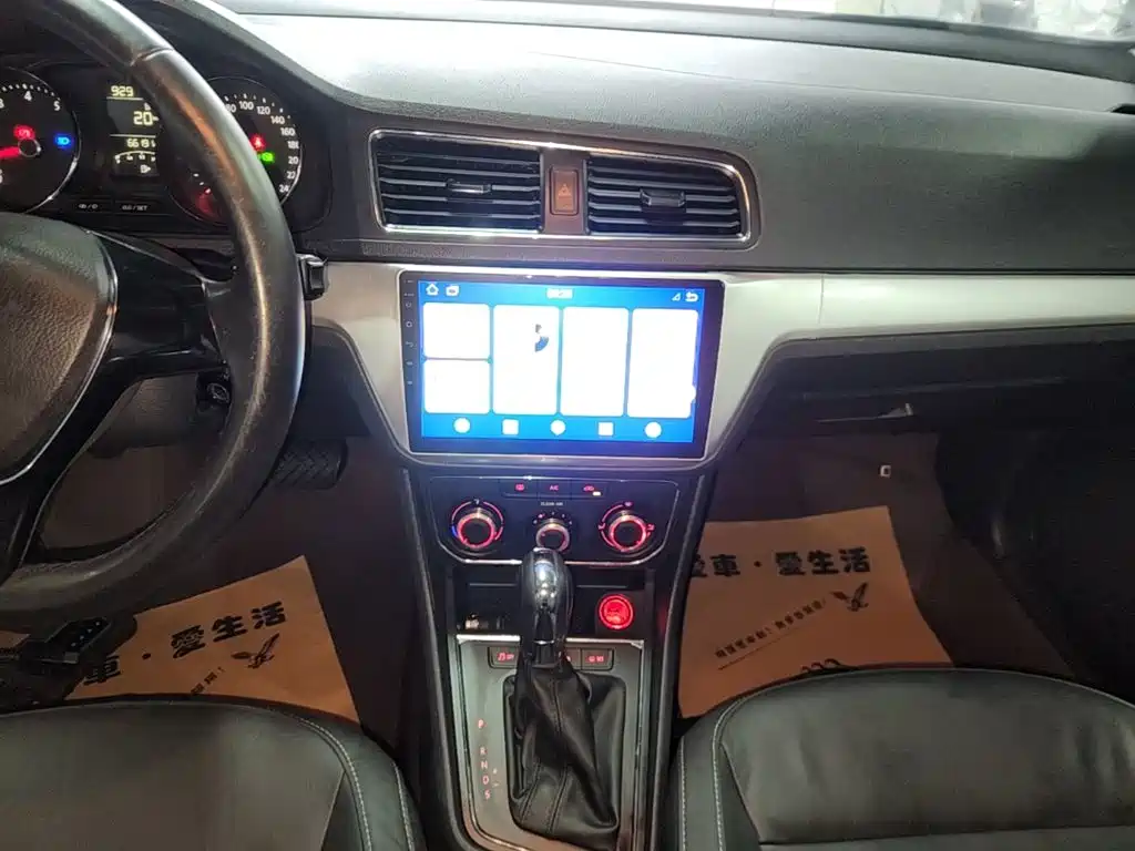 Volkswagen Lavida — миниатюра 13