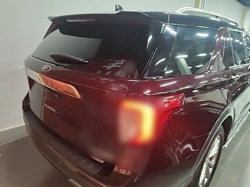 Ford Explorer — миниатюра 6