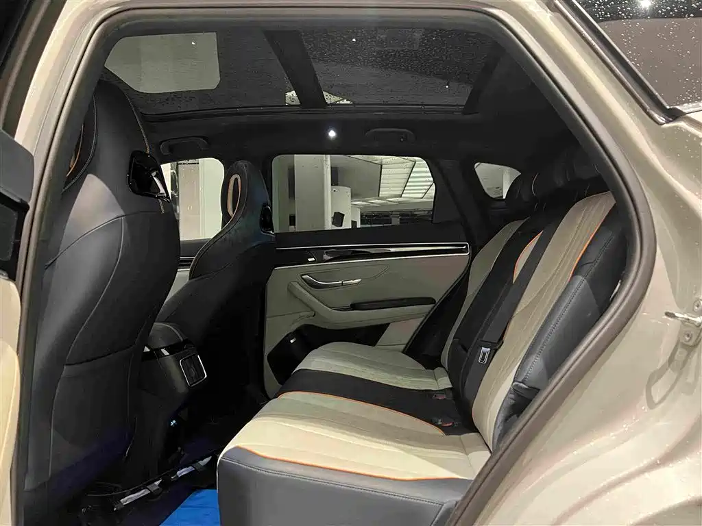 BYD PLUS New Energy — миниатюра 8