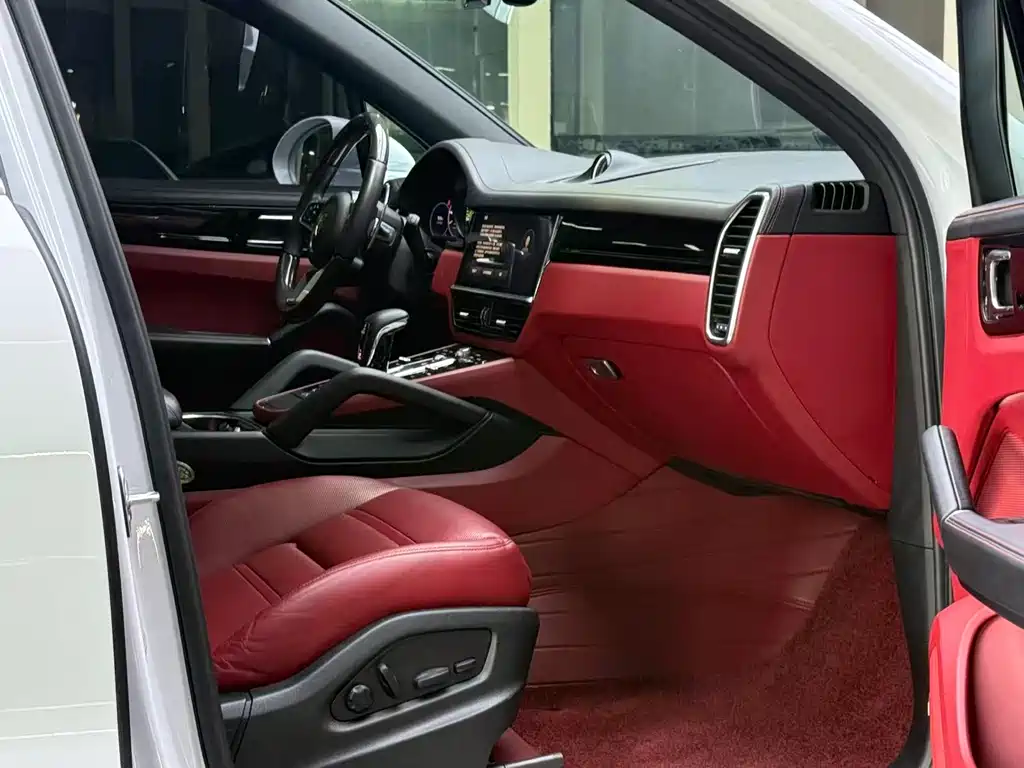 PORSCHE CAYENNE NEW ENERGY