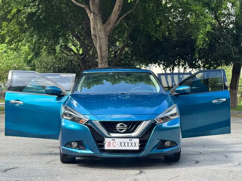 Nissan Bluebird — миниатюра 7
