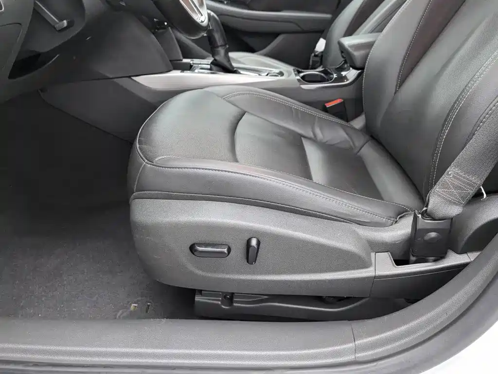 Chevrolet Malibu — миниатюра 20