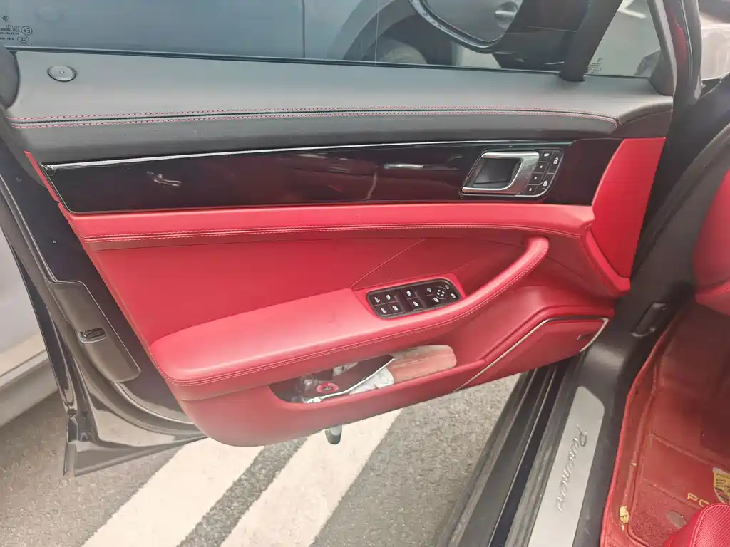 Porsche Panamera — миниатюра 11