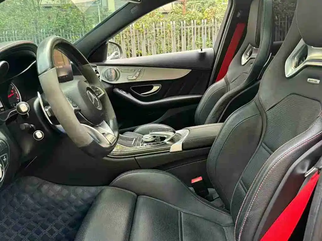 MERCEDES-BENZ C CLASS AMG