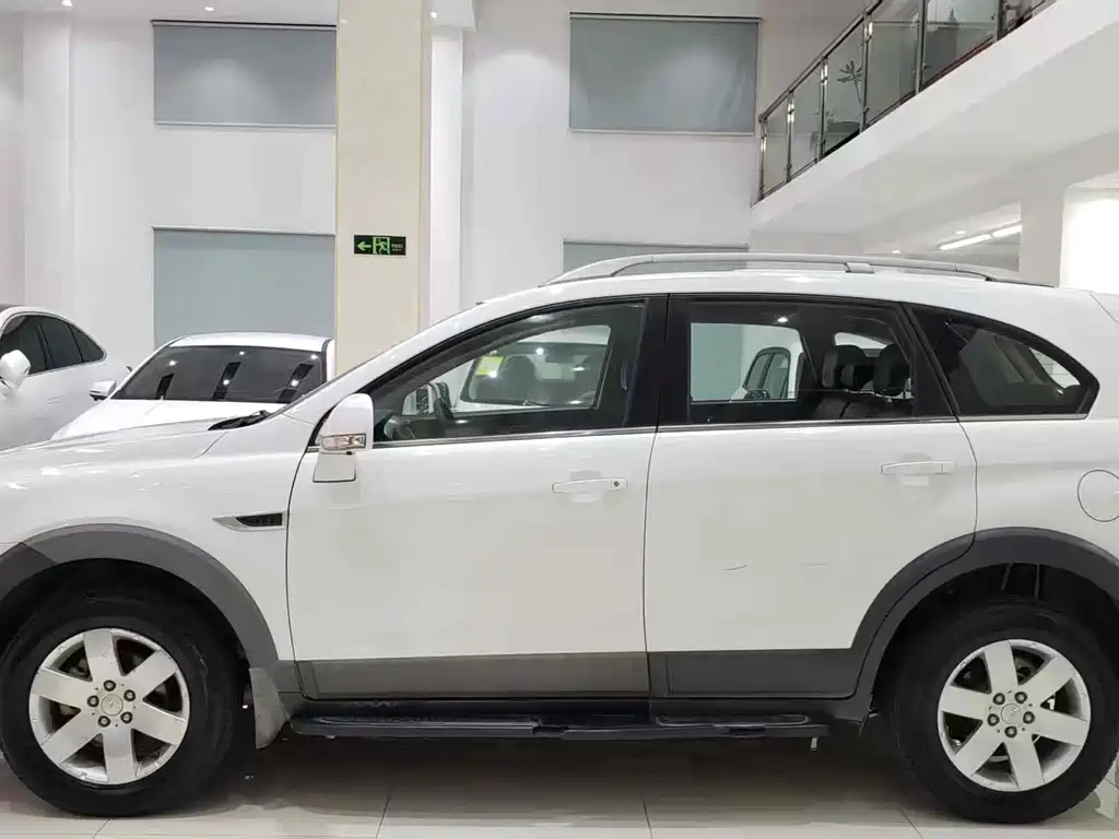 Chevrolet Captiva — миниатюра 16