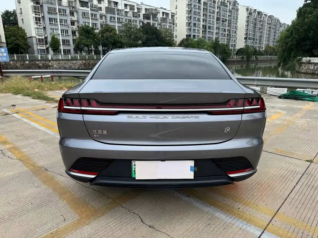 BYD Han — миниатюра 5