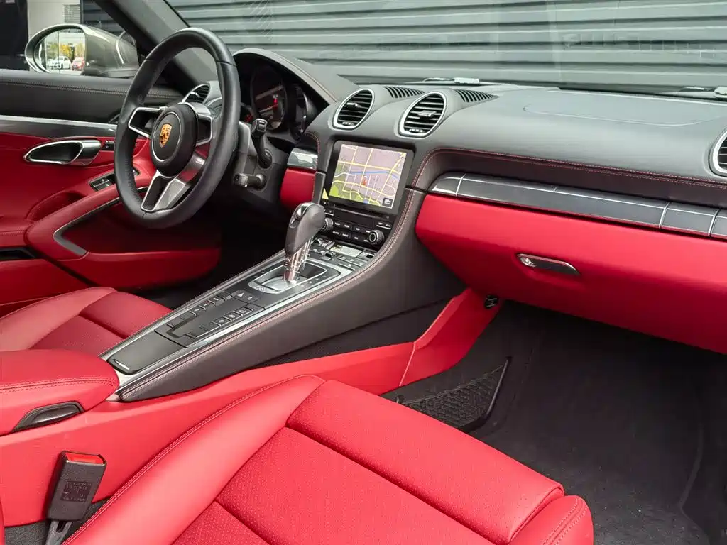 Porsche 718 2022 Cayman 2.0T