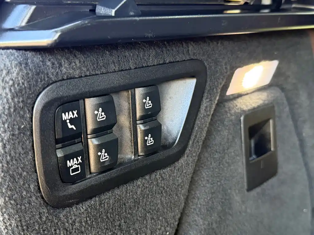 BMW X7 — миниатюра 12