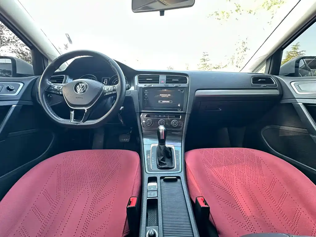 Volkswagen Golf — миниатюра 5