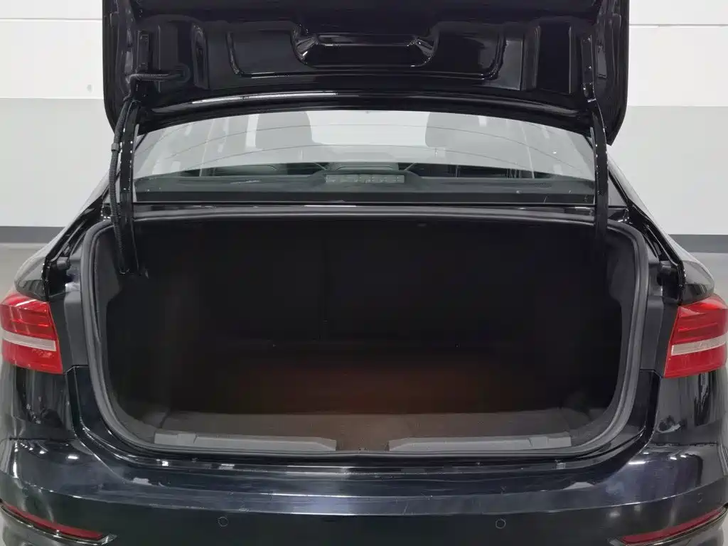 Volkswagen Lavida — миниатюра 16