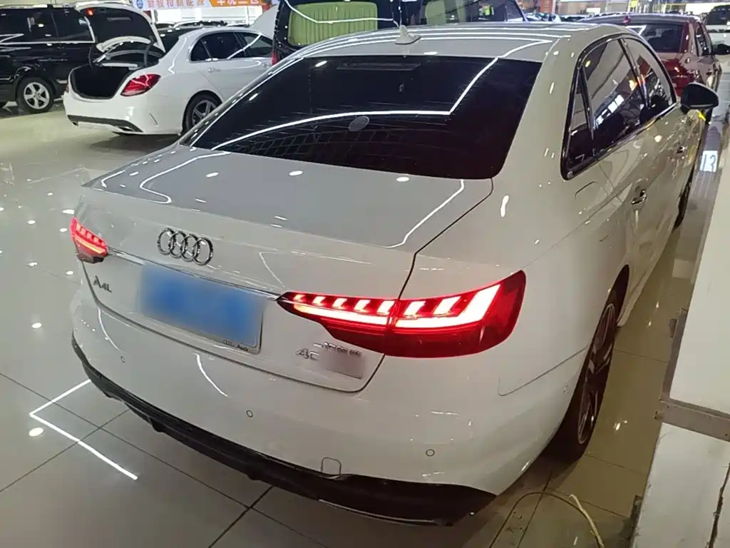 Audi A4L — миниатюра 7