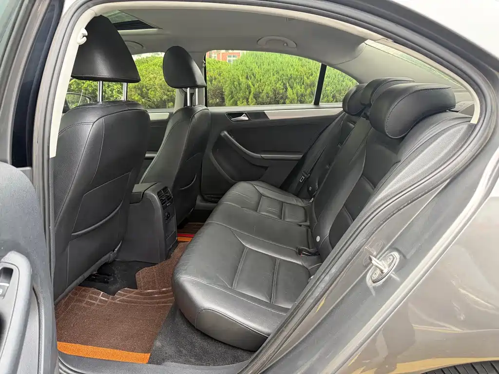 Volkswagen Sagitar — миниатюра 6