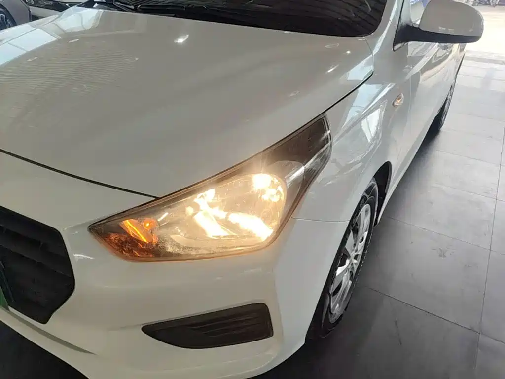 Hyundai Verna — миниатюра 24