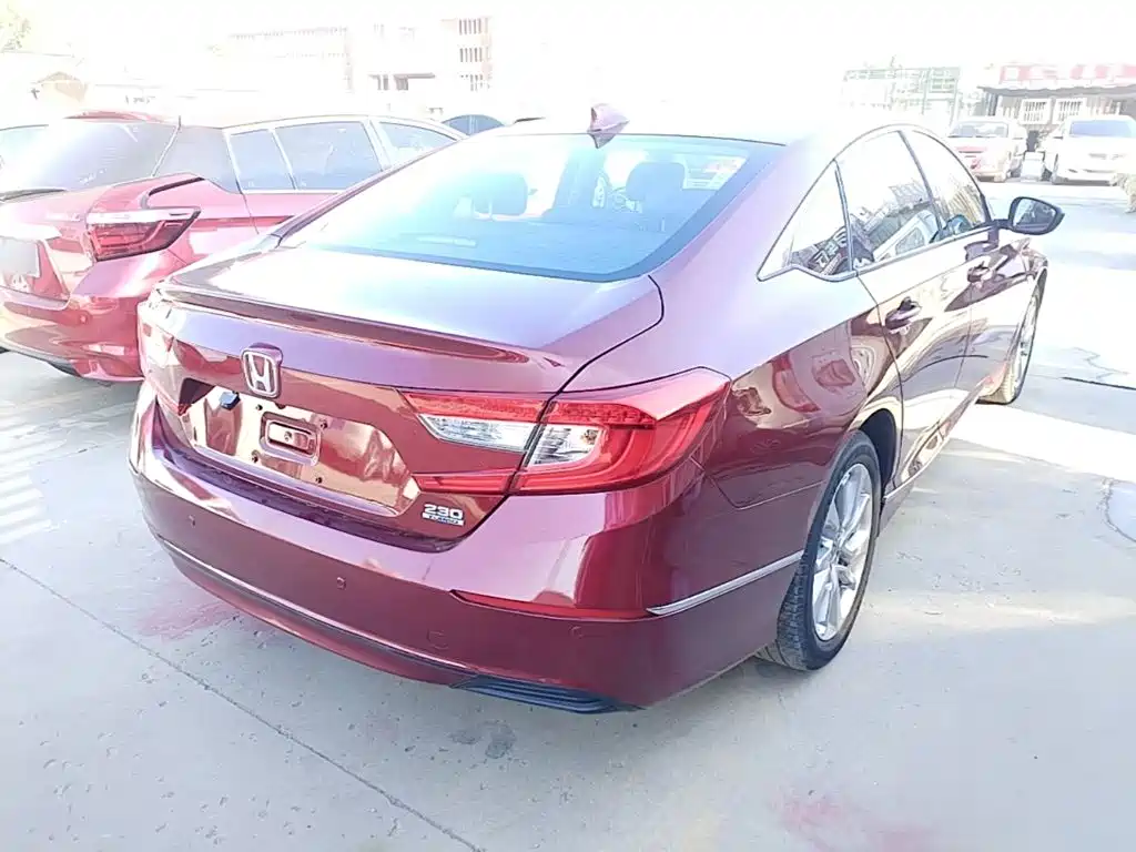 Honda Accord — миниатюра 7