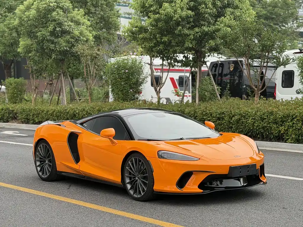 McLaren GT — миниатюра 3