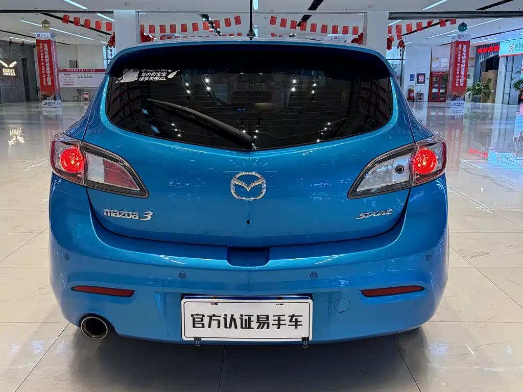 Mazda Mazda3 2010 2.0 AT Luxury