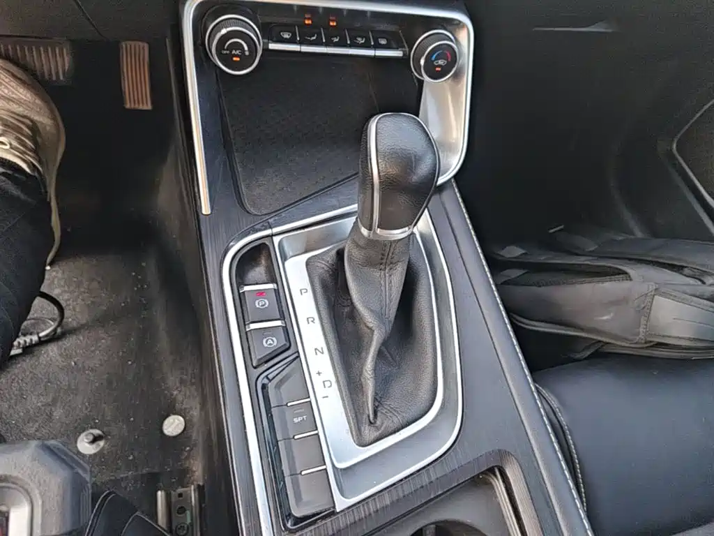 Geely Binrui — миниатюра 14