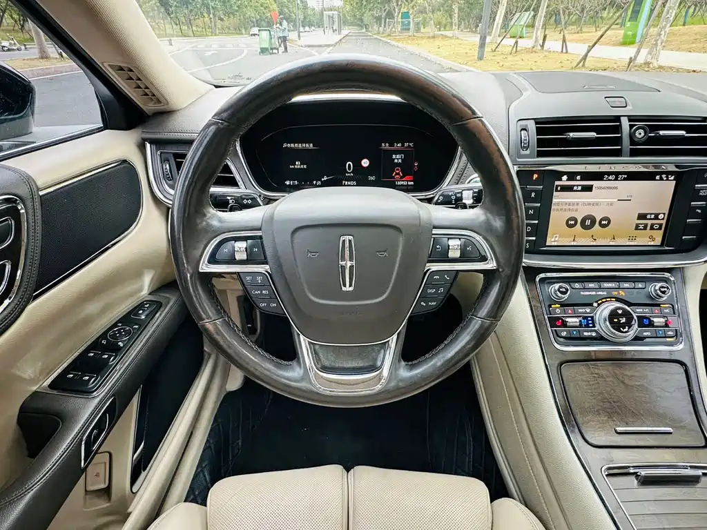 Lincoln Continental — миниатюра 11