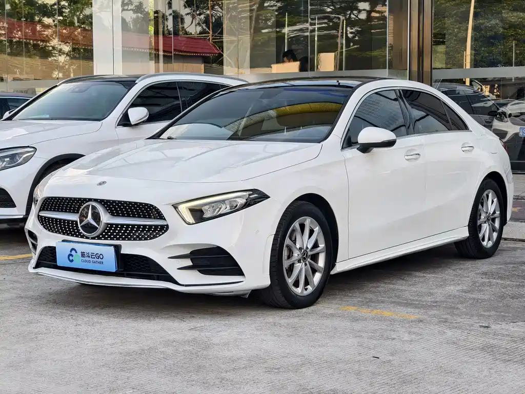 Mercedes-Benz A-Class — миниатюра 2