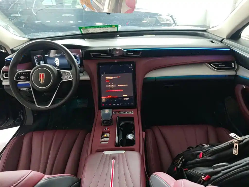 Hongqi Hongqi H5 — миниатюра 10