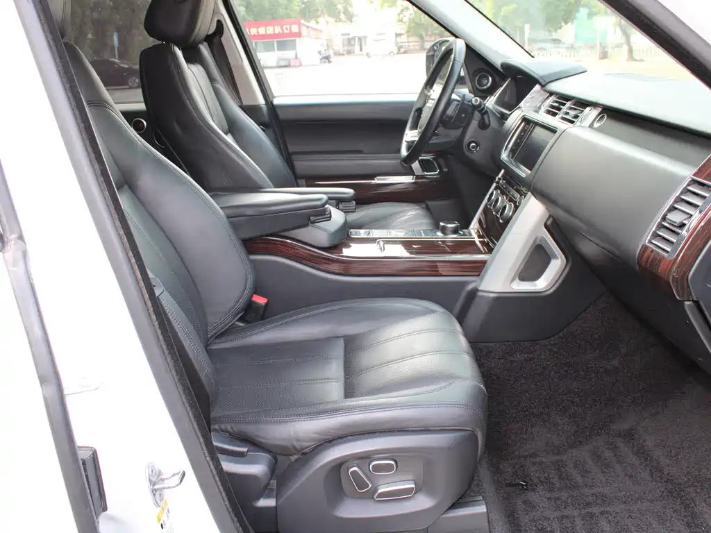 Land Rover Range Rover 2013 NA 5.0 V8 Vogue SE