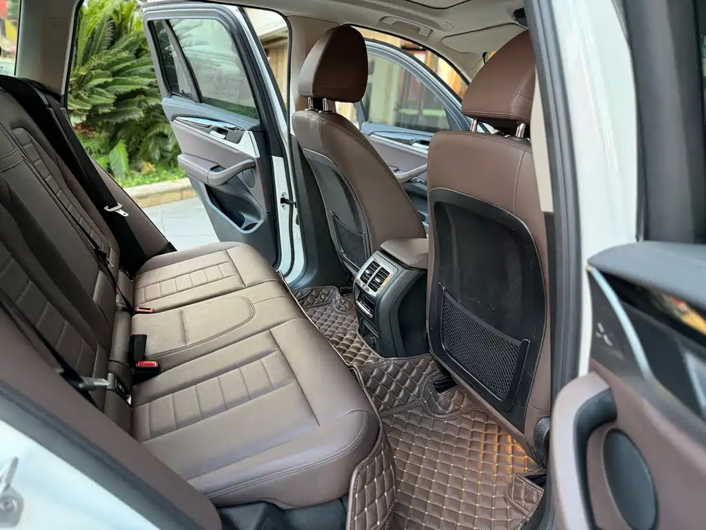 BMW X3 — миниатюра 5