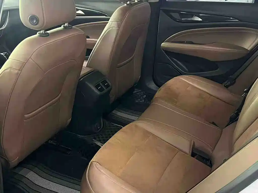 Buick Regal — миниатюра 5