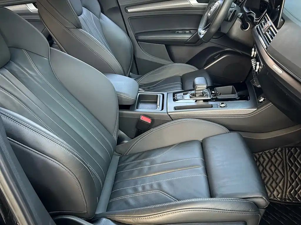 Audi Q5L — миниатюра 7