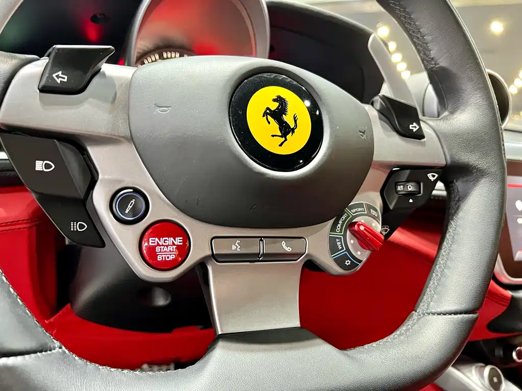 Ferrari GTC4Lusso 2017 3.9T V8