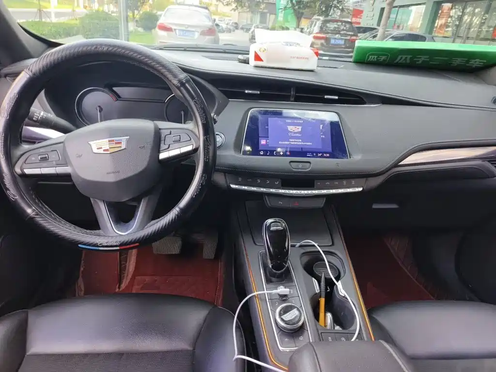Cadillac XT4 — миниатюра 10