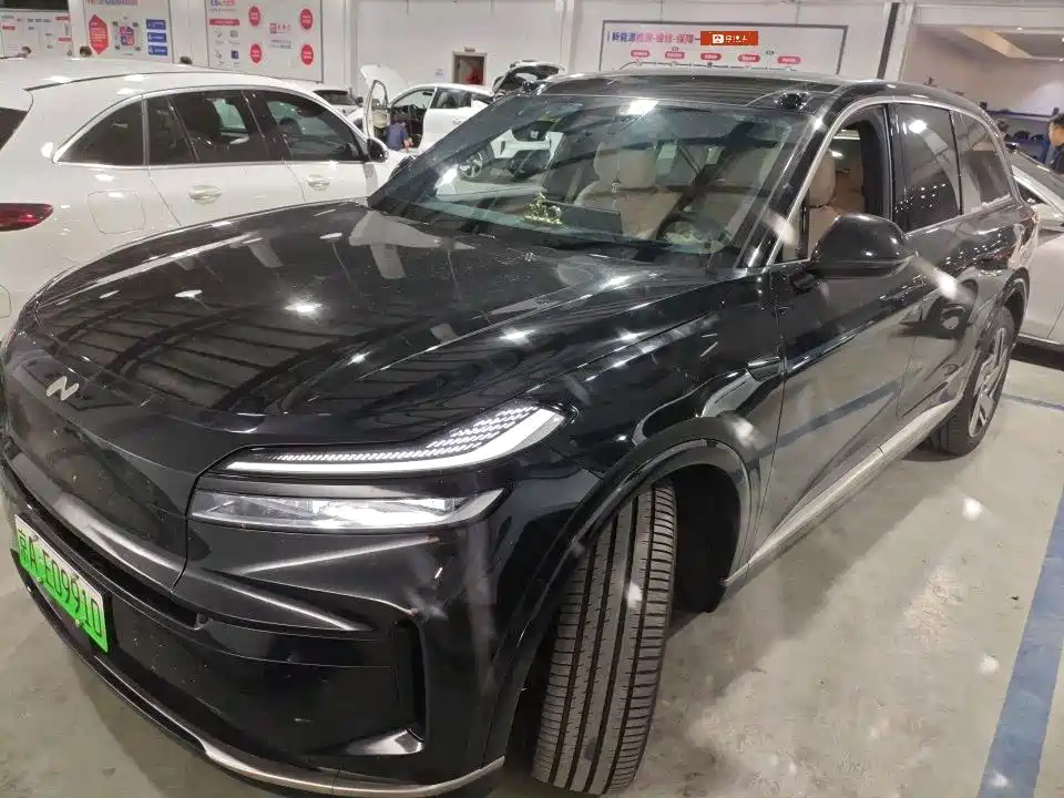 ONVO L90.