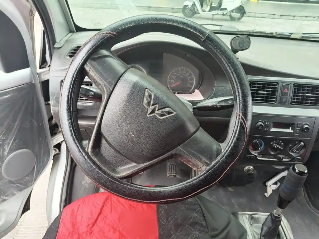 Wuling Rongguang — миниатюра 3