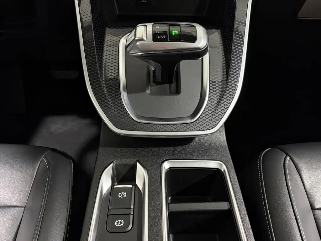 Haval M6 — миниатюра 9