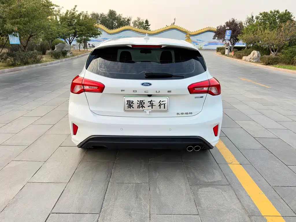 Ford Focus — миниатюра 4
