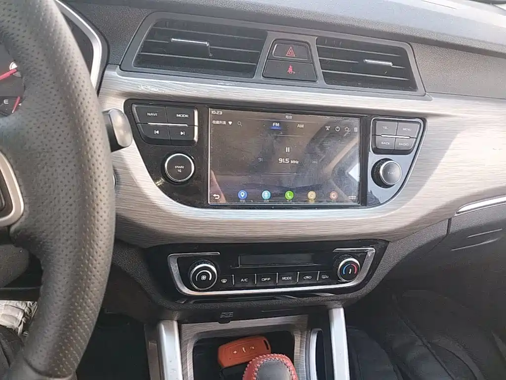 Geely Vision X3 — миниатюра 13
