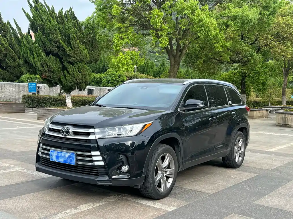 Toyota Highlander 2021