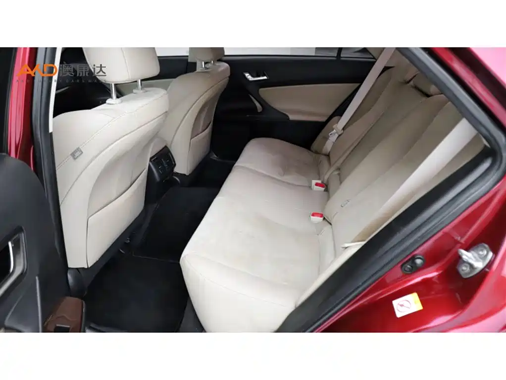 Toyota Reiz — миниатюра 7
