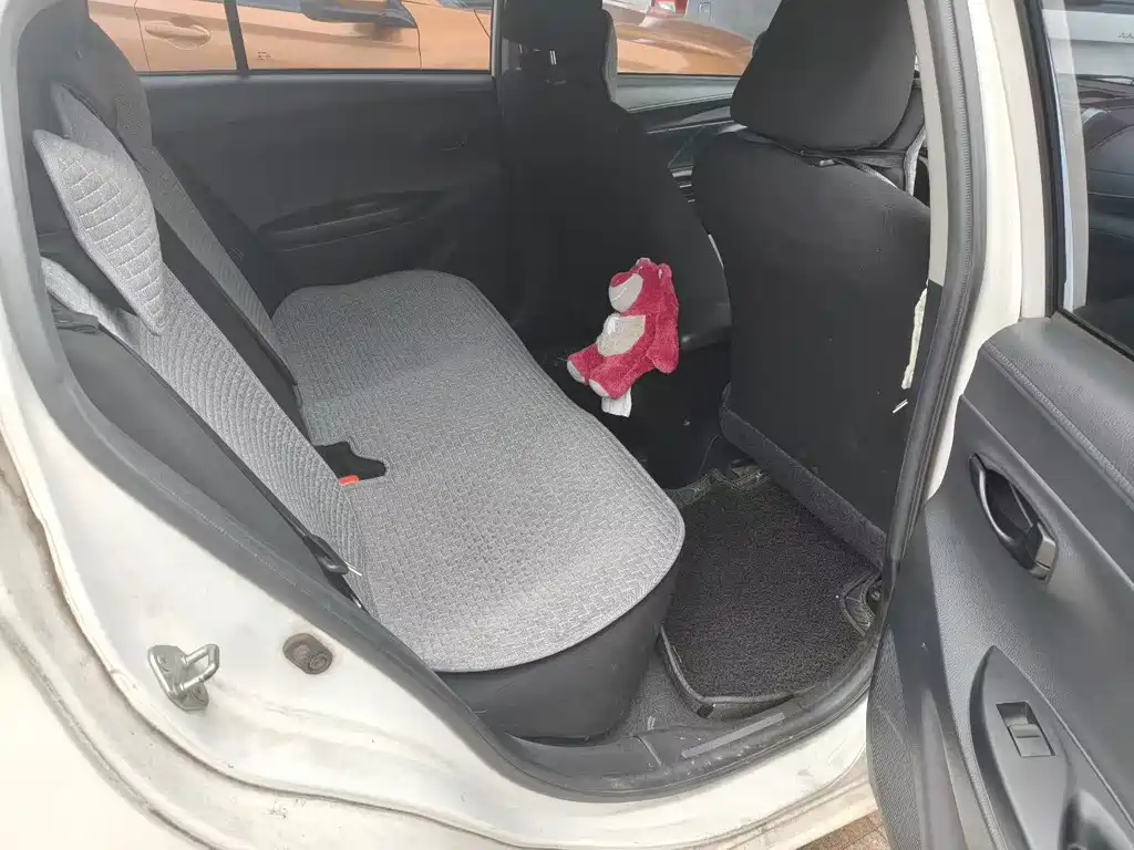 TOYOTA YARIS L ZHIXUAN