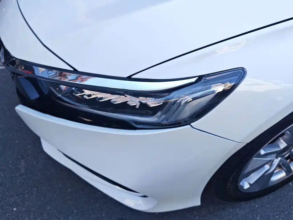 Honda Accord — миниатюра 16