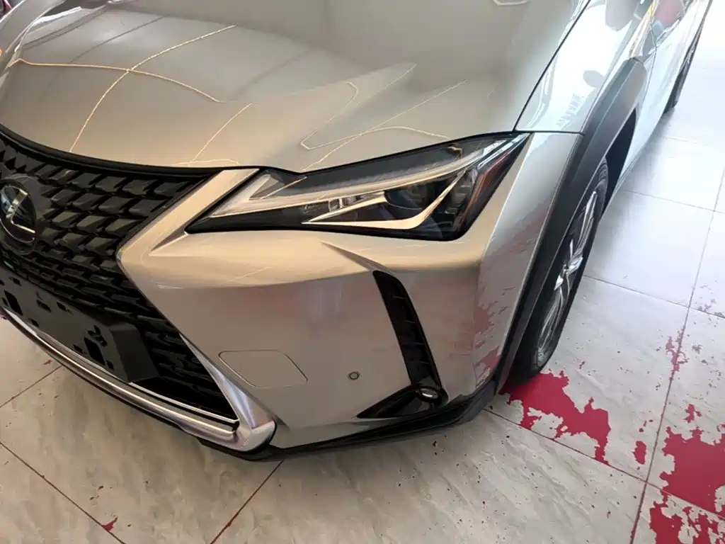 Lexus UX New Energy — миниатюра 24