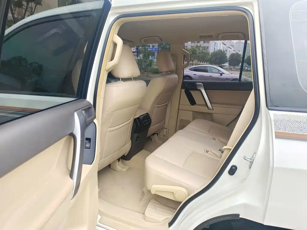Toyota Prado (Import) — миниатюра 27