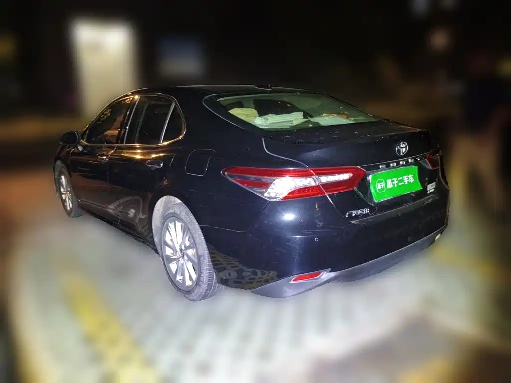Toyota Camry — миниатюра 25